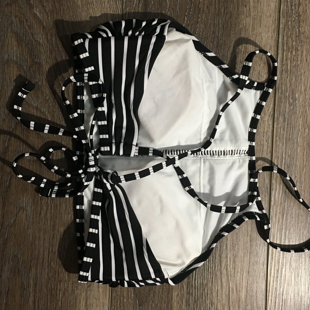 Xhilaration black and white striped swimsuit bikini set - size: L